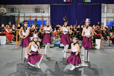 Miklavžev koncert Koroških simfonikov 8. 12. 2024 (1)